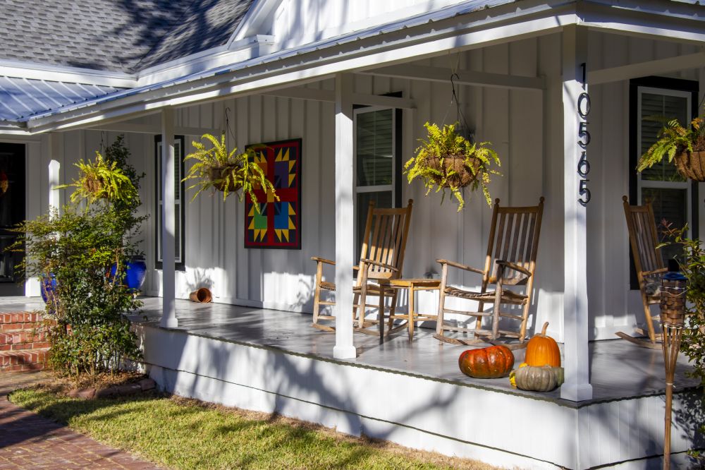 Cost of Front Porch Construction in Utica