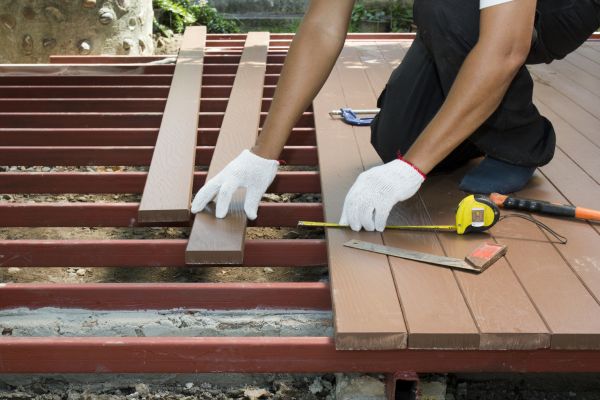 Cost of Custom Deck Installation in Utica
