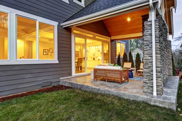 Cost of Back Porch Construction in Utica