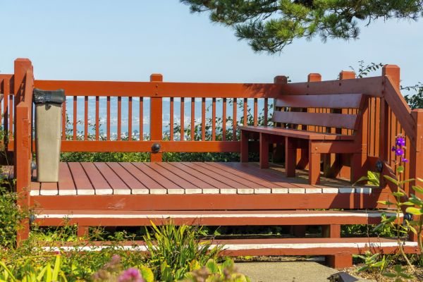 Cost of Redwood Deck Construction in Utica